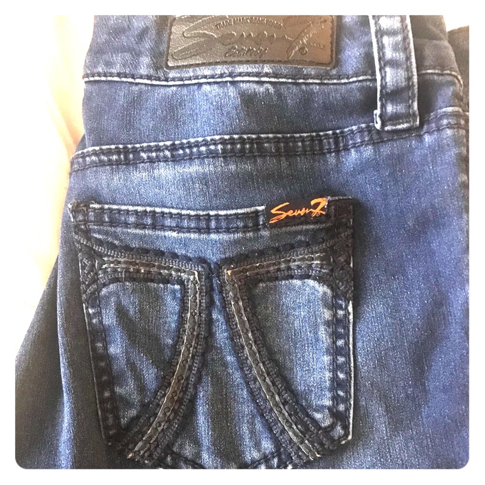 7️⃣ Jeans